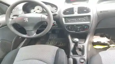 Здавання транспортного засобу peugeot                                            206 berlina                                                                                                                                                                                                                                                1.4                                                                                                                                                                                                                                                        року 2004 потужний kfw