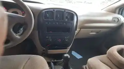 Scrapping Vehicle chrysler voyager (rg) 2.5 crd lx of the year 2001 powered vm98b