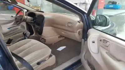 Scrapping Vehicle chrysler voyager (rg) 2.5 crd lx of the year 2001 powered vm98b