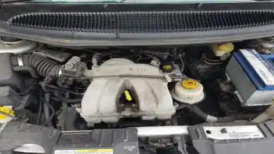 Scrapping Vehicle chrysler voyager (rg) 2.4 lx (i) of the year 2004 powered eddc