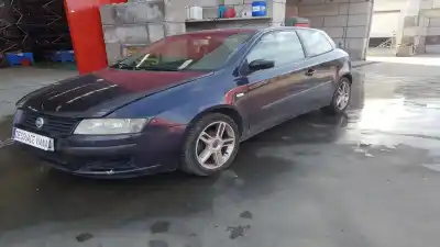 Véhicule à la ferraille fiat stilo (192_) 1.6 16v (192_xb1a) de l'année 2002 alimenté 182 b6.000