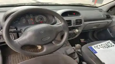 Утилизация автомобиля renault clio ii fase i (b/cbo) 1.2 года 2001 питание d7f g7