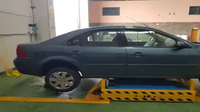 Veículo de Sucata ford mondeo iii sedán (b4y) 2.0 tdci do ano 2002 alimentado fmba