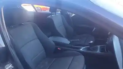 Veículo de Sucata bmw                                                serie 1 berlina (e81/e87)                                                                                                                                                                                                                                  120d                                                                                                                                                                                                                                                       do ano 2006 alimentado 204d4