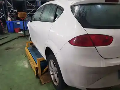 Scrapping Vehicle seat leon (1p1) 1.9 tdi of the year 2009 powered bxf