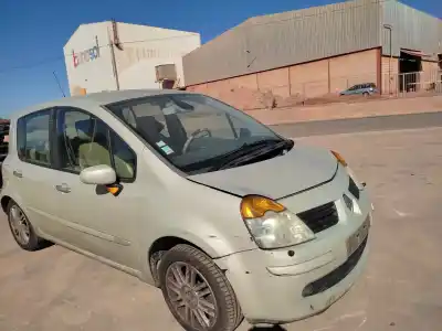 Veículo de Sucata renault modus confort dynamique do ano 2005 alimentado 