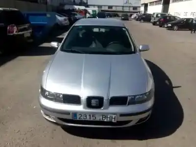 Veículo de Sucata SEAT                                               LEON (1M1)                                                                                                                                                                                                                                                 Signo                                                                                                                                                                                                                                                      do ano 2001 alimentado ALH