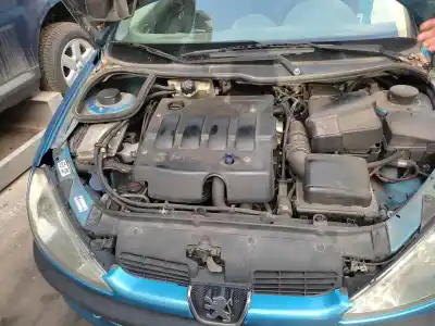 Veículo de Sucata peugeot 206 berlina xs do ano 2001 alimentado rhy