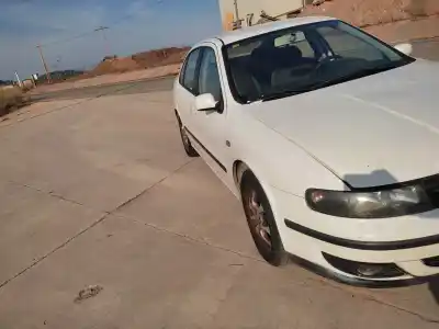 Veículo de Sucata seat toledo (1m2) select do ano 2000 alimentado ahf