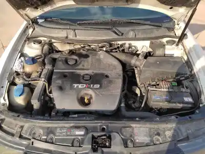 Veículo de Sucata seat toledo (1m2) select do ano 2000 alimentado ahf