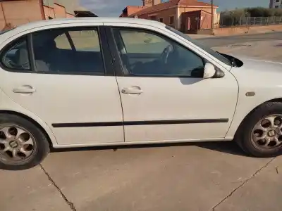 Sloopvoertuig seat                                               toledo (1m2)                                                                                                                                                                                                                                               select                                                                                                                                                                                                                                                     van het jaar 2000 aangedreven ahf