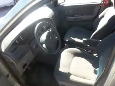 Veículo de Sucata kia carens 2.0 crdi ex monovolumen do ano 2004 alimentado d4ea