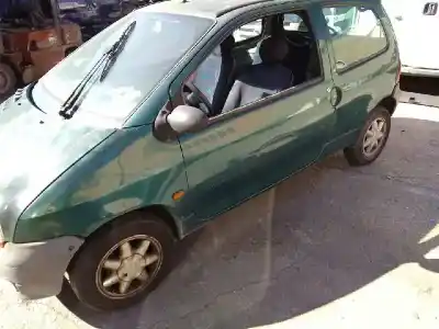Véhicule à la ferraille renault twingo (co6) 1.2 de l'année 1995 alimenté c3g