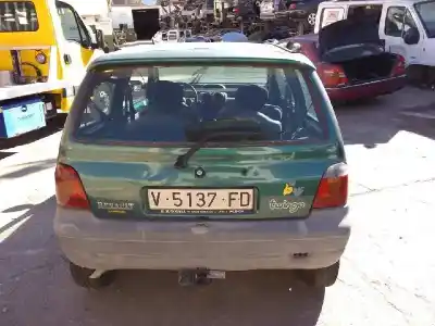 Véhicule à la ferraille renault twingo (co6) 1.2 de l'année 1995 alimenté c3g