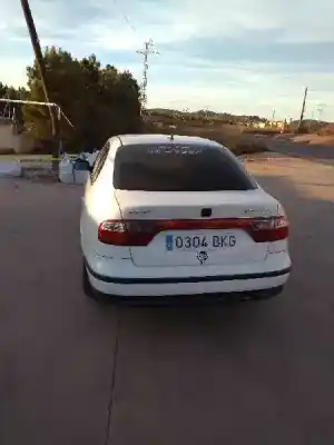 Veículo de Sucata seat toledo (1m2) select do ano 2001 alimentado asv