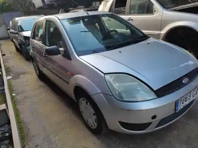 Sloopvoertuig ford fiesta (cbk) ambiente van het jaar 2003 aangedreven a9jb