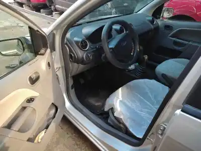 Sloopvoertuig ford fiesta (cbk) ambiente van het jaar 2003 aangedreven a9jb