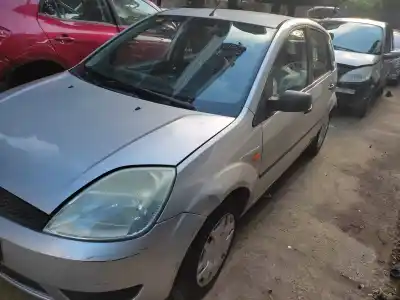 Sloopvoertuig ford fiesta (cbk) ambiente van het jaar 2003 aangedreven a9jb