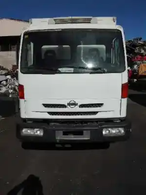 Veicolo di demolizione NISSAN ATLEON 120 dell'anno 2002 alimentato BD30D