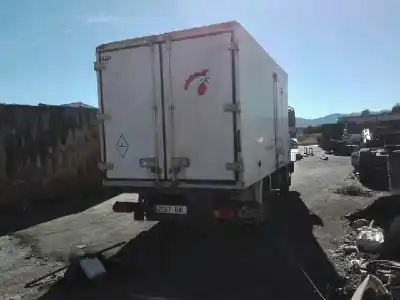 Veicolo di demolizione nissan atleon 120 dell'anno 2002 alimentato bd30d