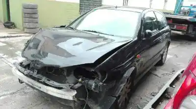 Veículo de Sucata nissan almera (n16/e) acenta do ano 2004 alimentado yd22