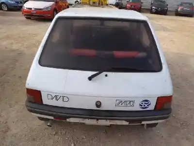 Veículo de Sucata peugeot 205 berlina 1.1 mito do ano 1996 alimentado 