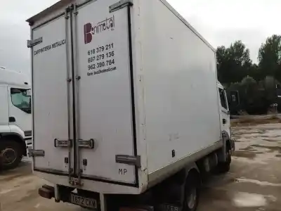 Veicolo di demolizione nissan atleon 120 dell'anno 2003 alimentato bd30