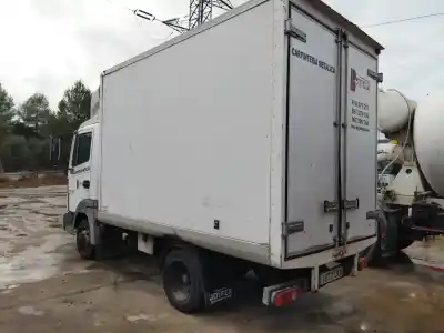 Veicolo di demolizione nissan atleon 120 dell'anno 2003 alimentato bd30