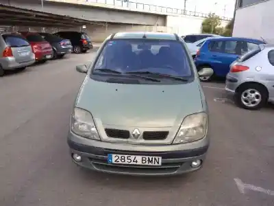 Veicolo di demolizione RENAULT SCENIC (JA..) 1.4 16V Authentique dell'anno 2001 alimentato K4J C7