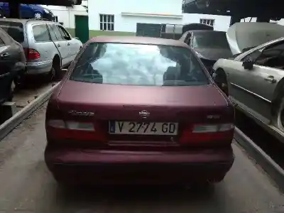 Veículo de Sucata nissan almera (n15) gx do ano 1998 alimentado ga16