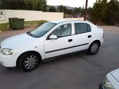 Veículo de Sucata opel astra g berlina club do ano 1999 alimentado x20dtl