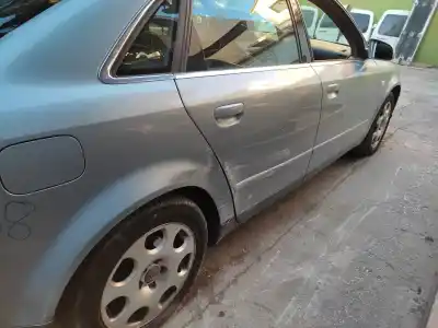 Veículo de Sucata audi a4 berlina (8e) 2.5 tdi (120kw) do ano 2002 alimentado bfc