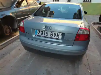 Veículo de Sucata audi a4 berlina (8e) 2.5 tdi (120kw) do ano 2002 alimentado bfc