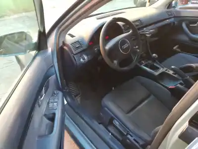 Veículo de Sucata audi a4 berlina (8e) 2.5 tdi (120kw) do ano 2002 alimentado bfc