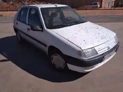 Sloopvoertuig citroen saxo 1.5 diesel van het jaar 1997 aangedreven vjz