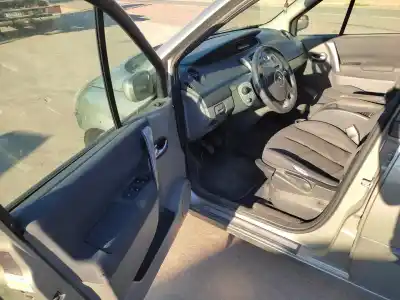 Veículo de Sucata renault scenic iii grand dynamique do ano 2007 alimentado f9q l8