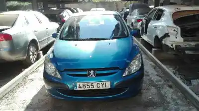 Véhicule à la ferraille peugeot                                            307 (s1)                                                                                                                                                                                                                                                   xr clim                                                                                                                                                                                                                                                    de l'année 2004 alimenté rhy (dw10td)