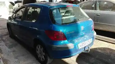 Véhicule à la ferraille peugeot                                            307 (s1)                                                                                                                                                                                                                                                   xr clim                                                                                                                                                                                                                                                    de l'année 2004 alimenté rhy (dw10td)