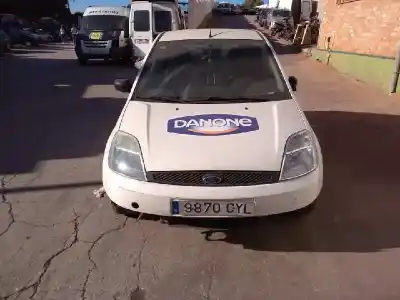 Veículo de Sucata FORD FIESTA (CBK) Trend do ano 2004 alimentado F6JA
