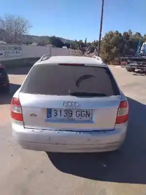 Здавання транспортного засобу audi a4 avant (8e) 2.5 tdi (114kw) року 2002 потужний aym