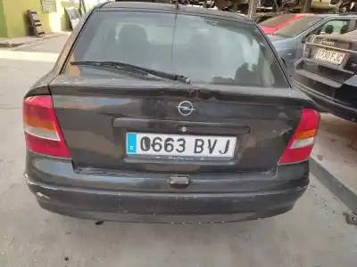 Veículo de Sucata OPEL ASTRA G BERLINA Club do ano 2002 alimentado Z16SE