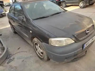 Veículo de Sucata opel astra g berlina club do ano 2002 alimentado z16se