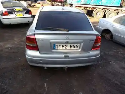Veículo de Sucata opel astra g berlina club do ano 2001 alimentado y20dth