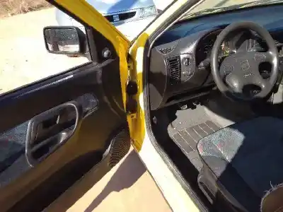 Veículo de Sucata seat ibiza (6k) básico do ano 1999 alimentado 1y