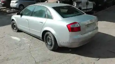Veículo de Sucata AUDI A4 BERLINA (8E) 2.5 V6 24V TDI CAT (AYM) do ano 2001 alimentado AYM