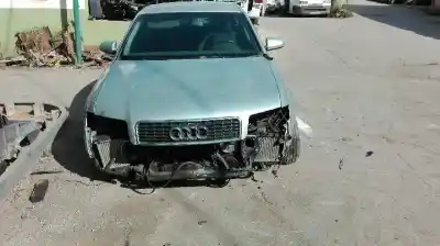 Veículo de Sucata audi a4 berlina (8e) 2.5 v6 24v tdi cat (aym) do ano 2001 alimentado aym