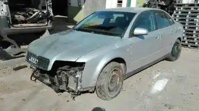 Veículo de Sucata audi a4 berlina (8e) 2.5 v6 24v tdi cat (aym) do ano 2001 alimentado aym