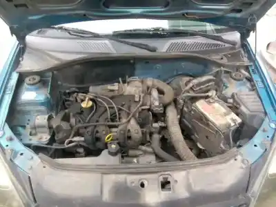 Здавання транспортного засобу renault clio ii fase ii (b/cb0) authentique року 2002 потужний d7f g7