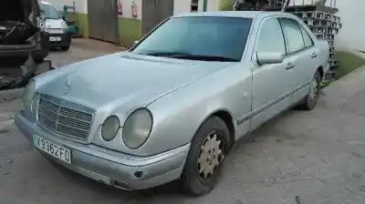 Утилизация автомобиля mercedes-benz clase e (w210) berlina diesel 300 diesel (210.020) года 1995 питание om606