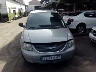 Vehicul casat CHRYSLER VOYAGER (RG) 2.5 CRD SE Grand Voyager al anului 2001 alimentat VM98B